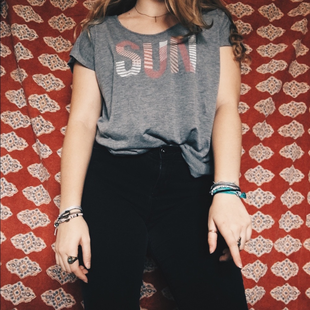 high low graphic tee old navy