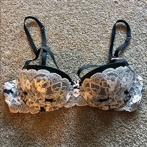 Victoria's Secret Dream Angels Demi Balconet Bra