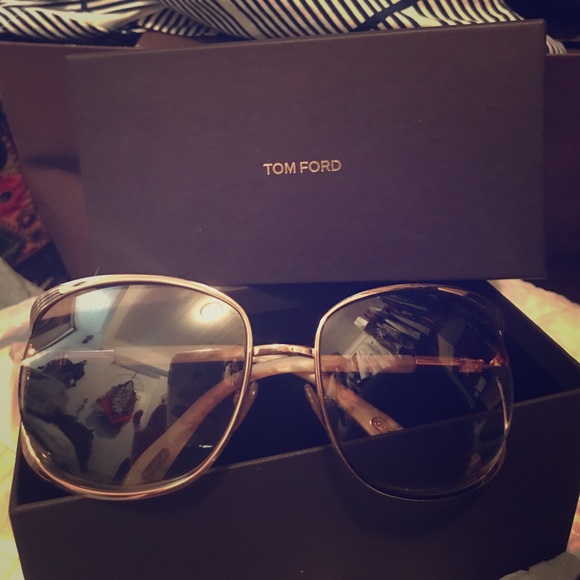 Authentic Tom Ford sunglasses - Picture 1 of 3