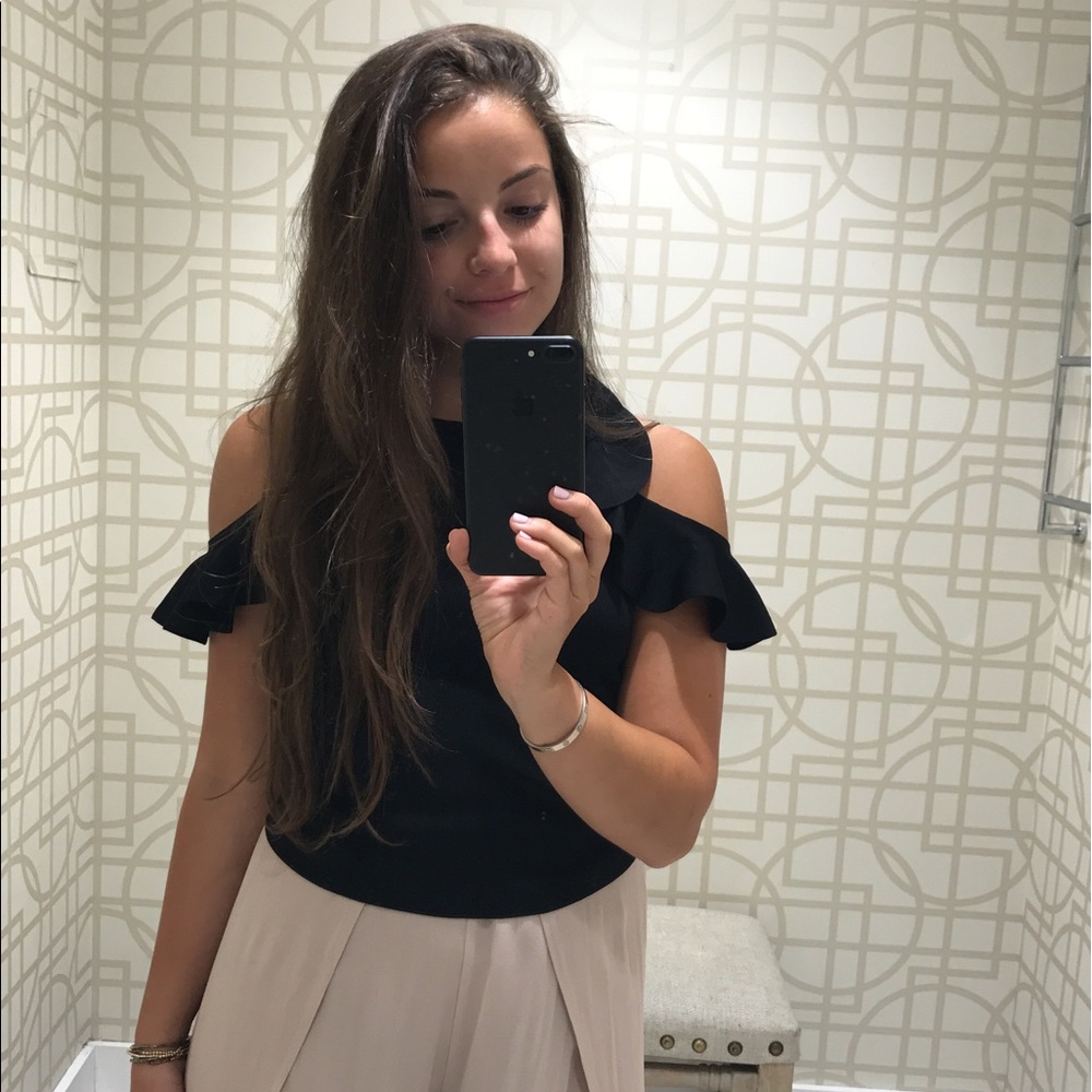 Meet your Posher, Monica