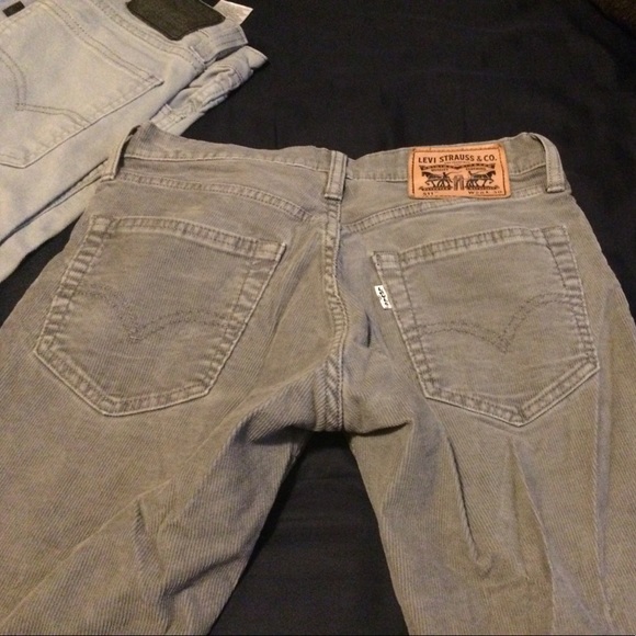 3 pairs of Levi's; 1 corduroy & 2  skinny jeans - Picture 3 of 7