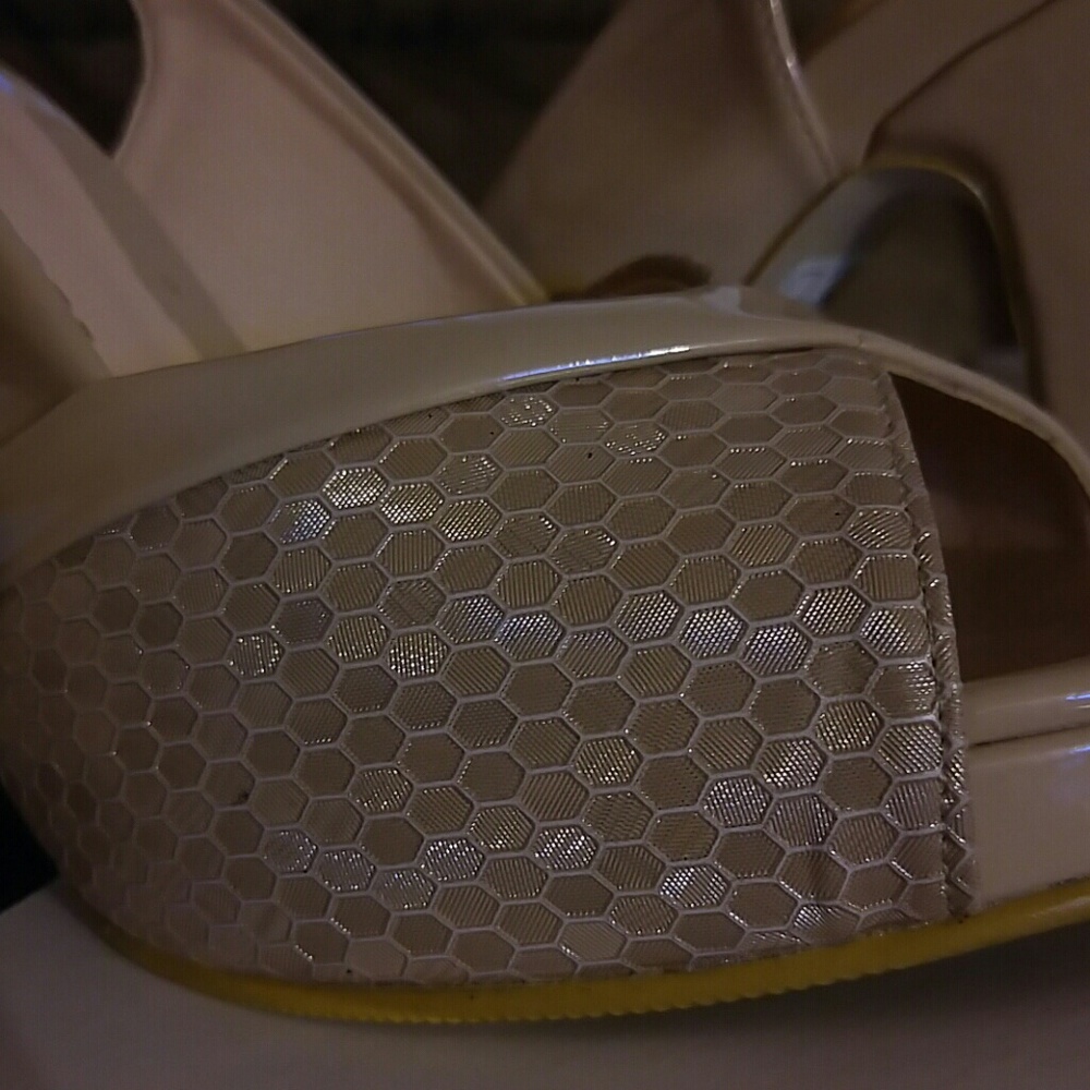 Shoes - Picture 2 of 3