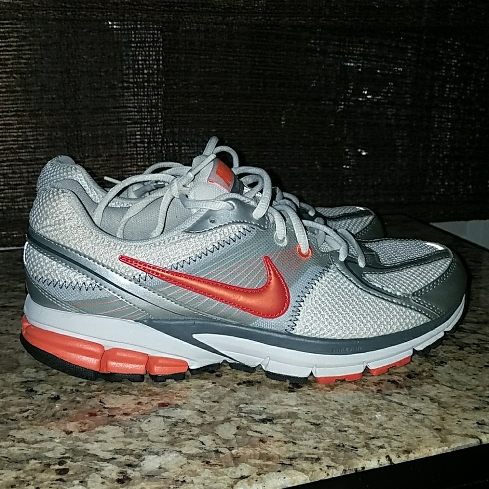 NIKE AIR Span 6