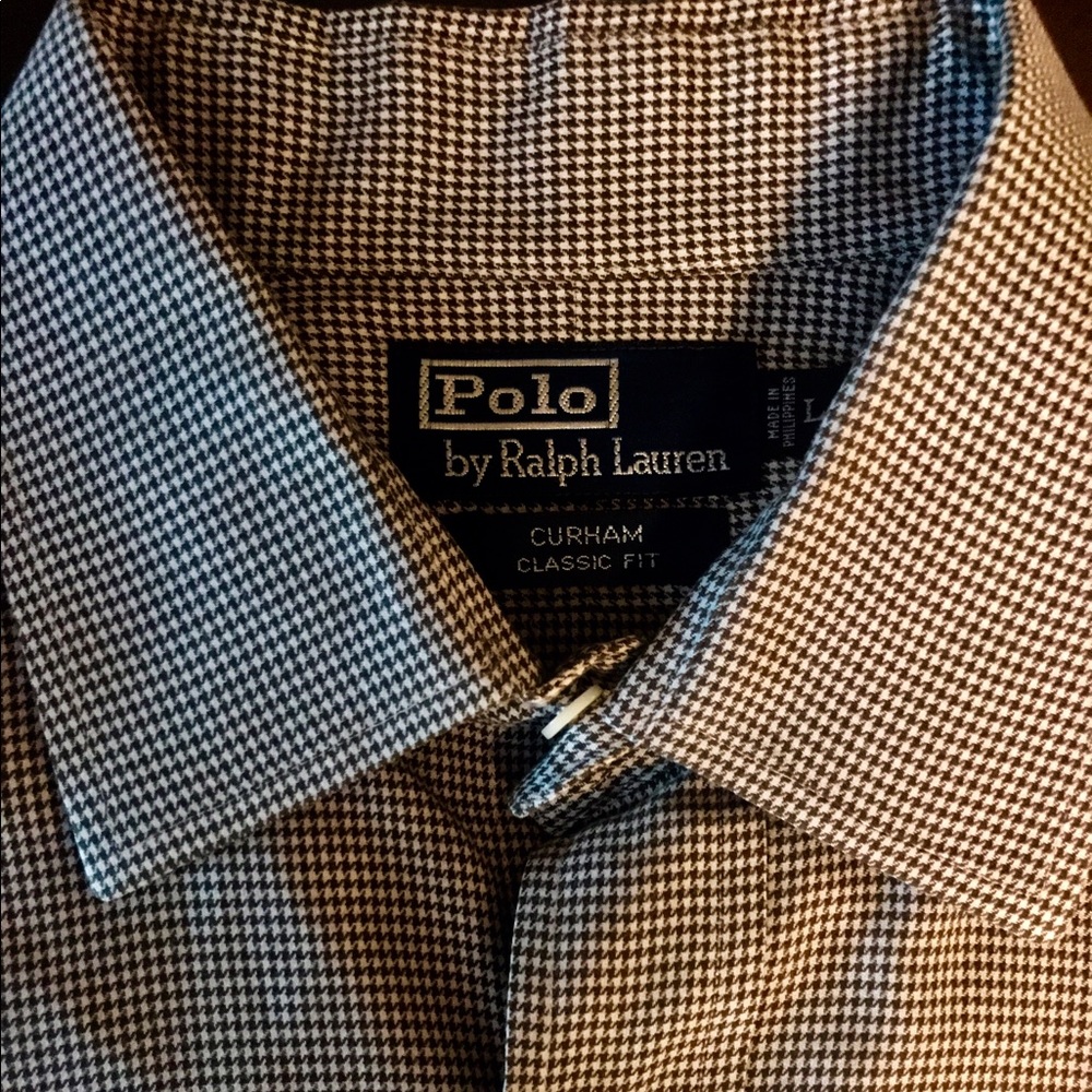 Long sleeve dress shirt. Like new. Dry cleaned