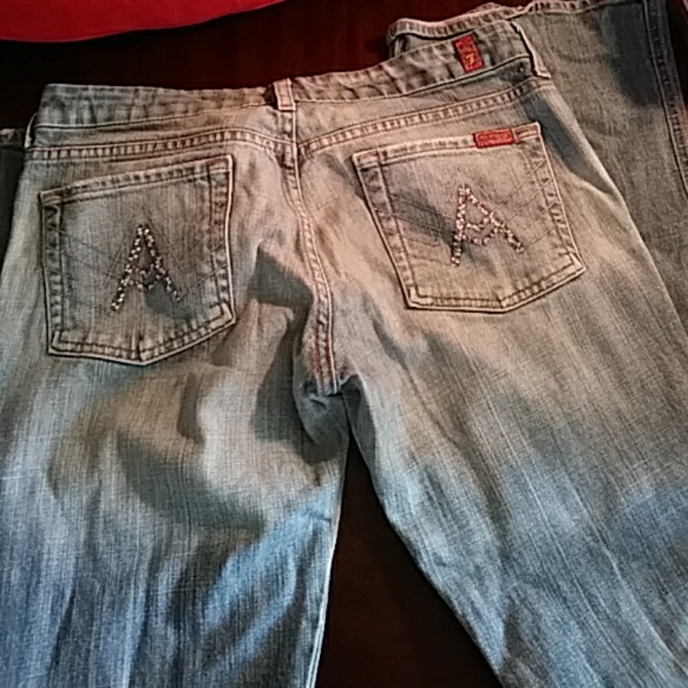 7 for all mankind