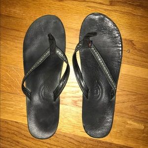 Jeweled black rainbows