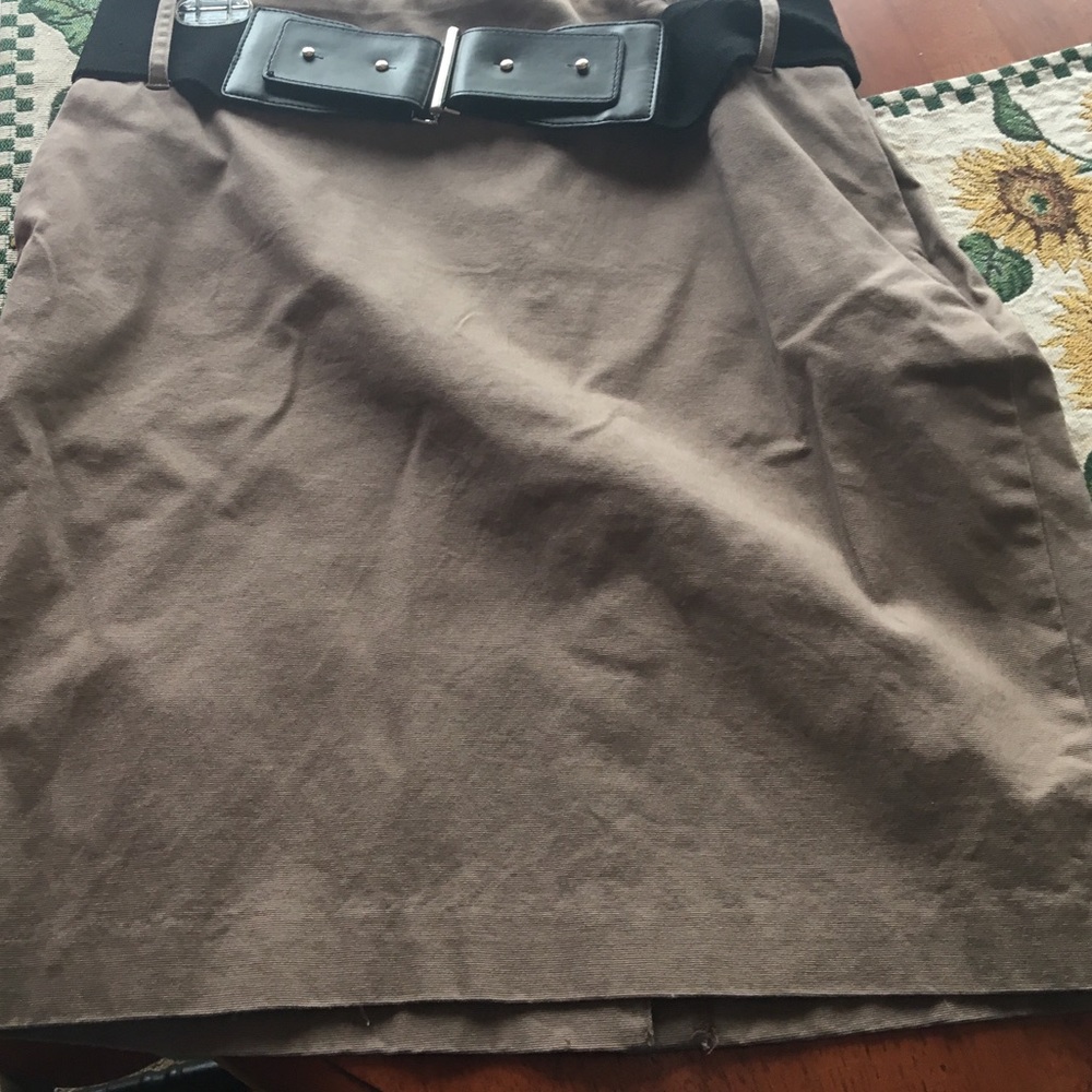 Apostrophe petite cotton/spandex belted skirt