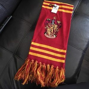 NWT Authentic Gryffindor scarf