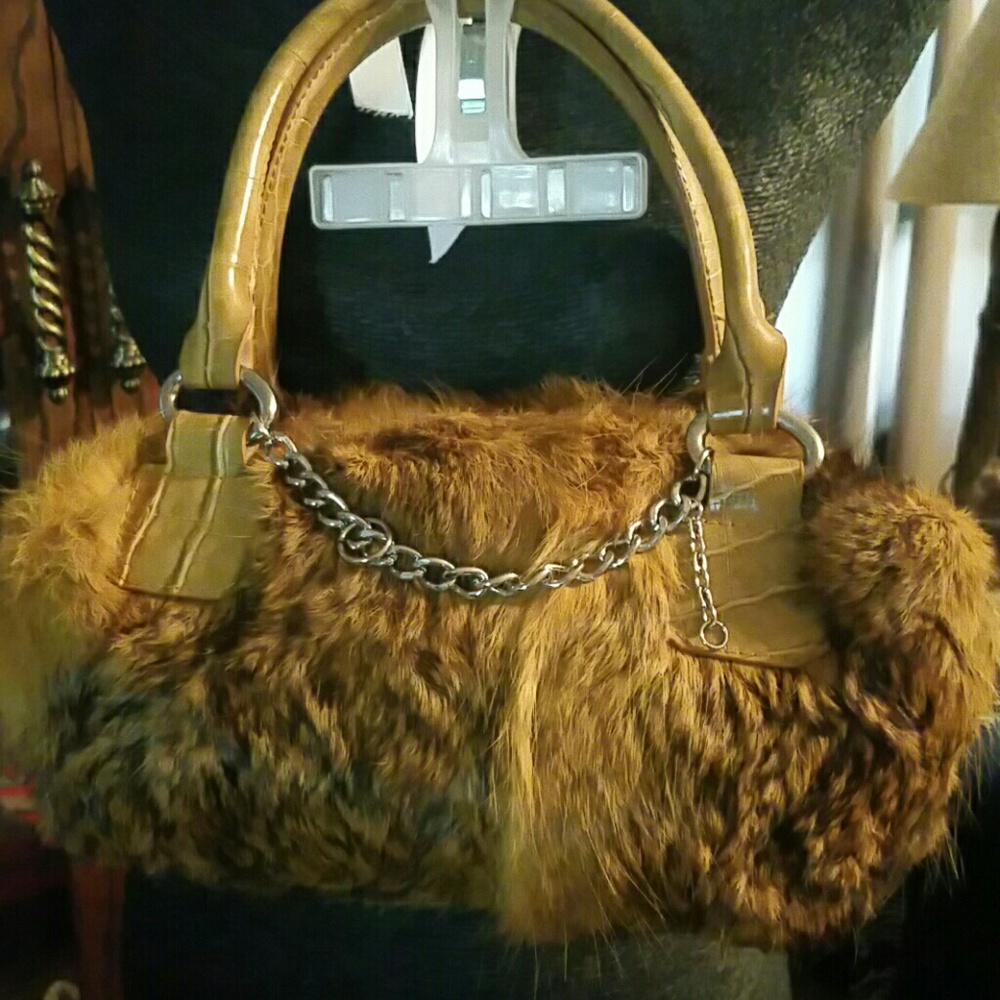 NWOT Beautiful Vintage Rabbit Fur Purse.
