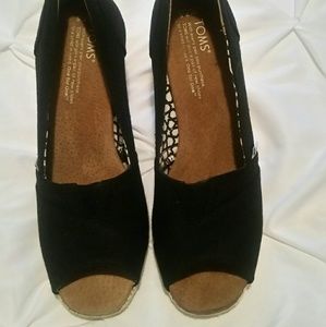 Toms Black Wedges