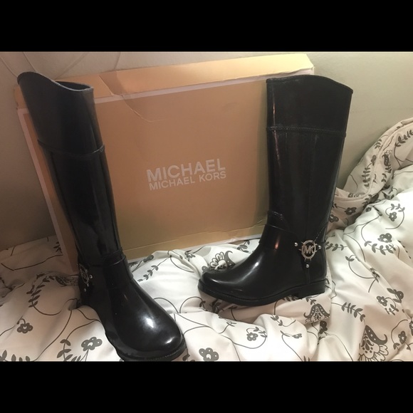 MICHAEL KORS FULTON HARNESS TALL RAINBOOT - Picture 3 of 3