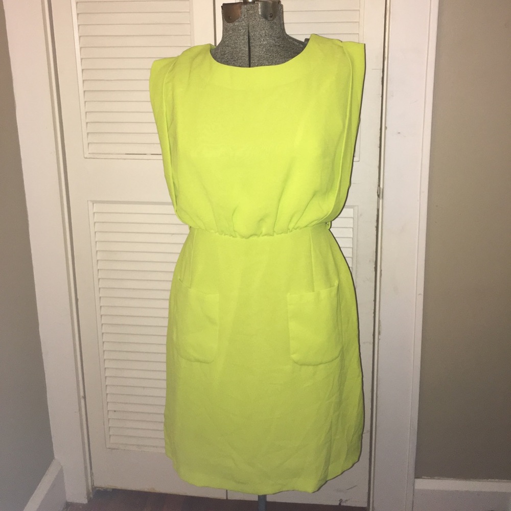 Mark. Beautiful lime yellow chiffon feel dress