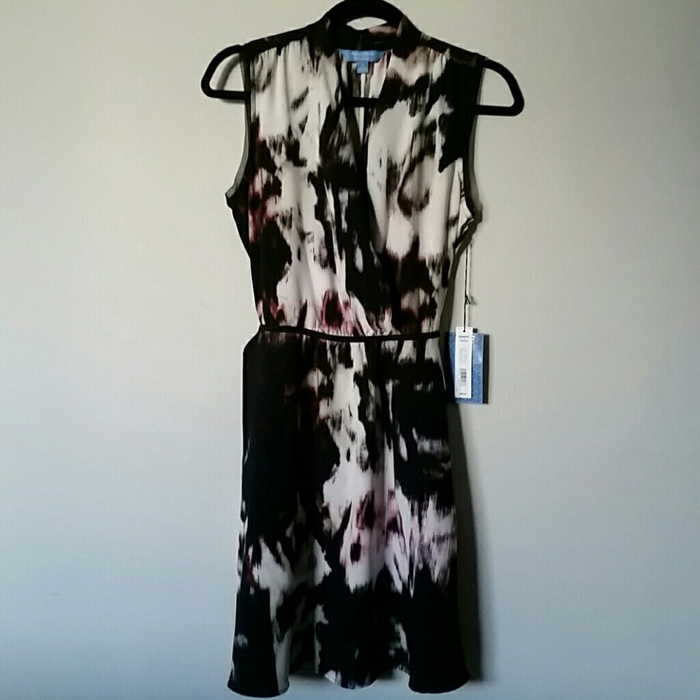 Vera Wang Sleeveless Dress