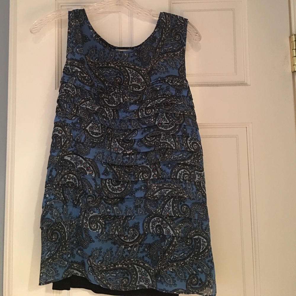 Sleeveless paisley blouse