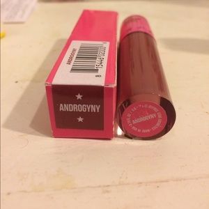 Jeffree star lipstick: androgyny