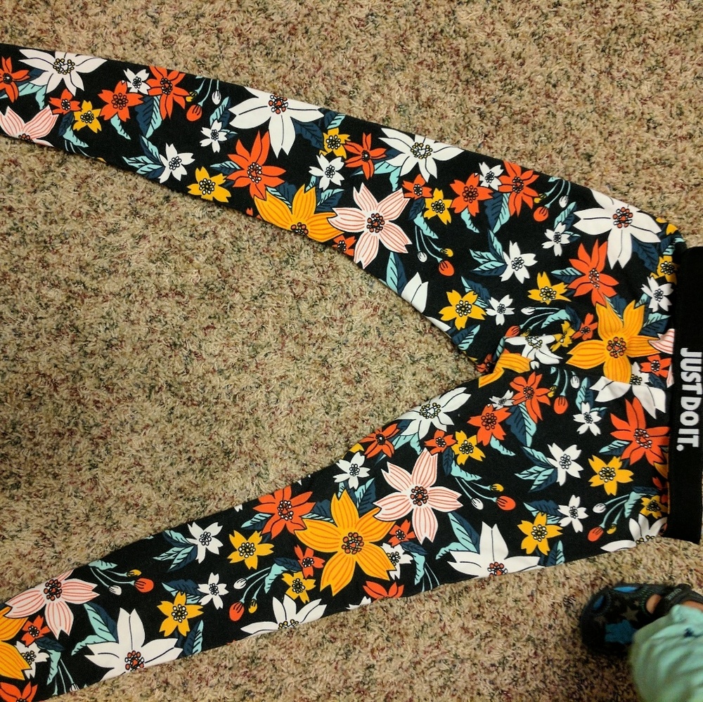 Nike work out pants