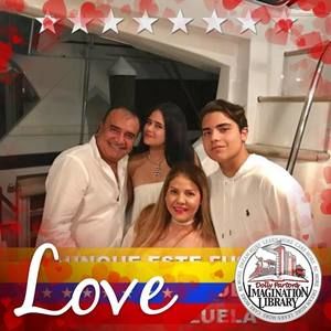 Meet your Posher, Yoxi