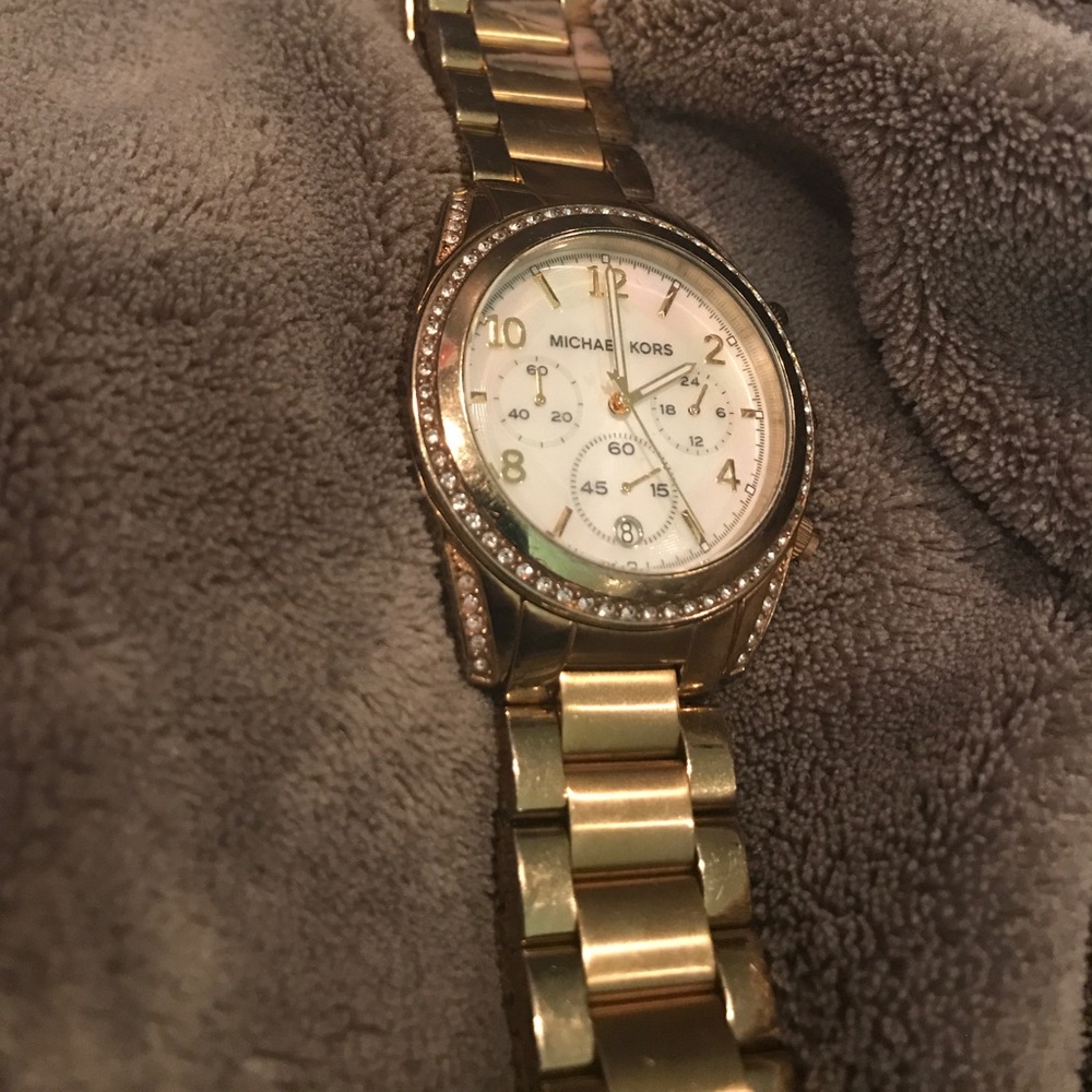 MICHAEL KORS watch
