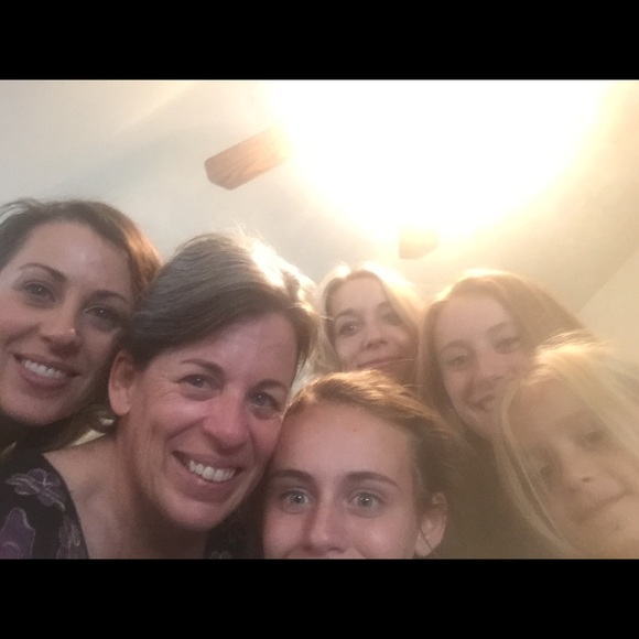 Meet your Posher, Peggy - Picture 2 of 4