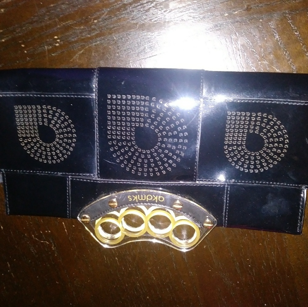 Black purse