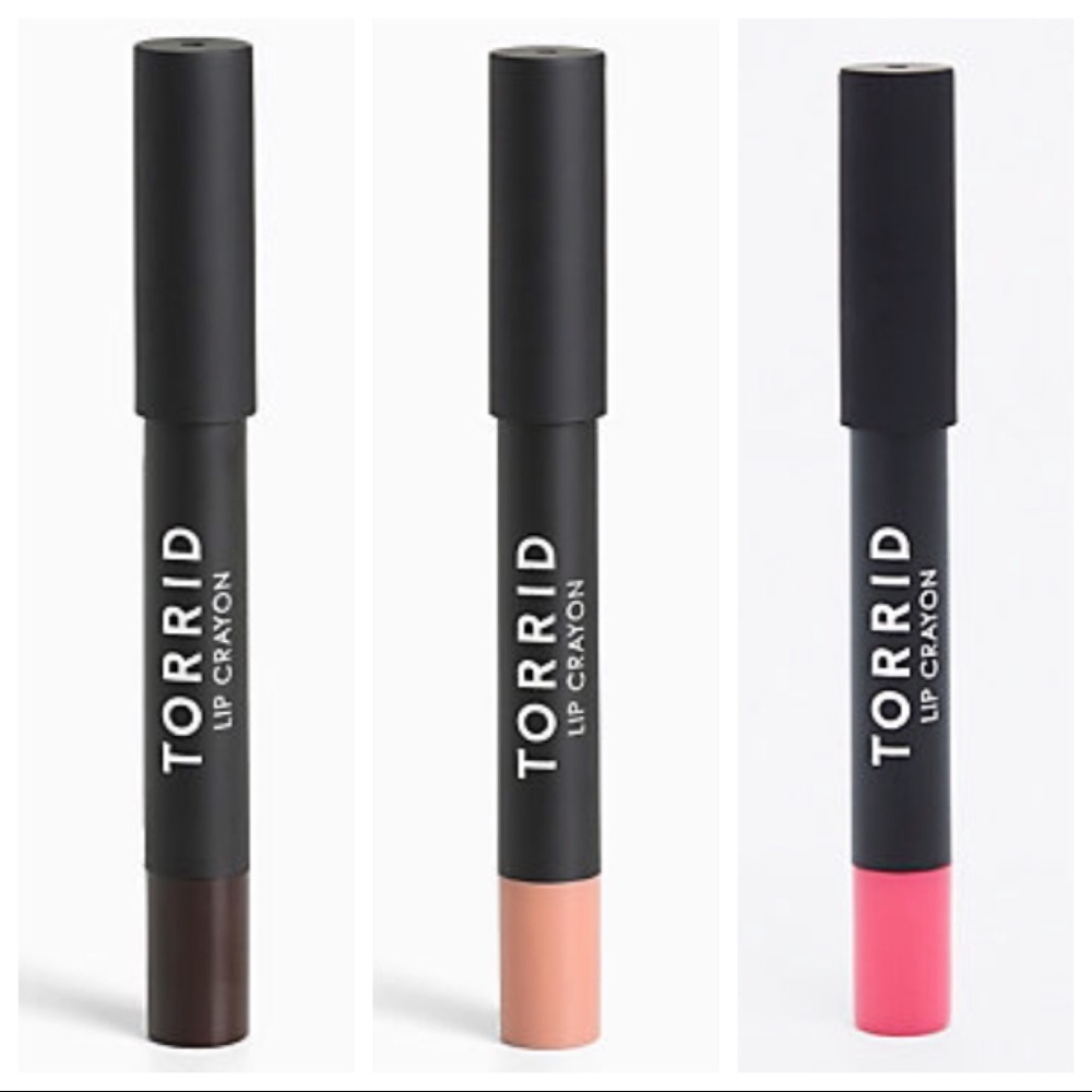 🆕 Torrid Set of 2 Lip Crayons Set - Dolce Vita Nude & Playful Vixen Pink