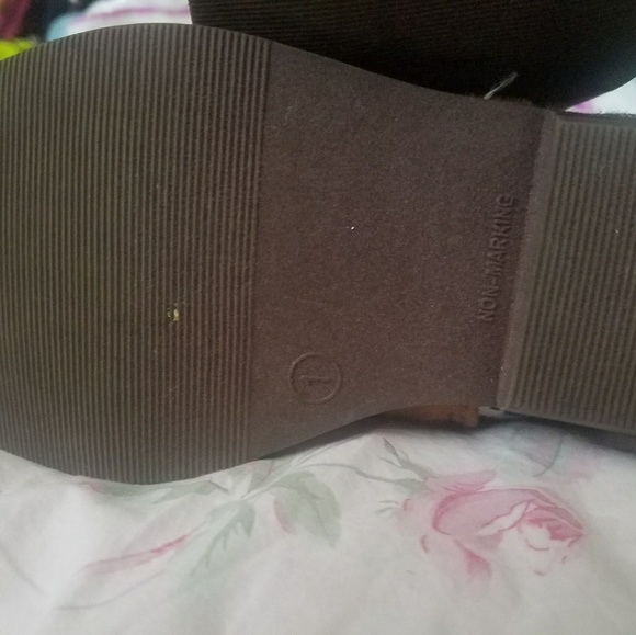 Girls booties - Picture 3 of 4