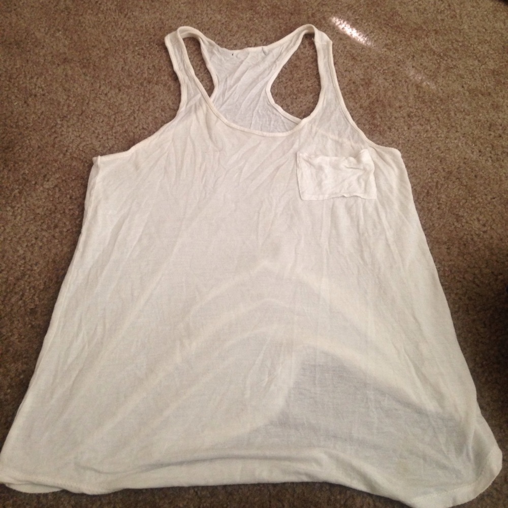 white plain t shirt