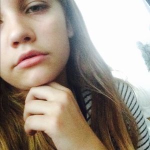 Meet your Posher, Mia
