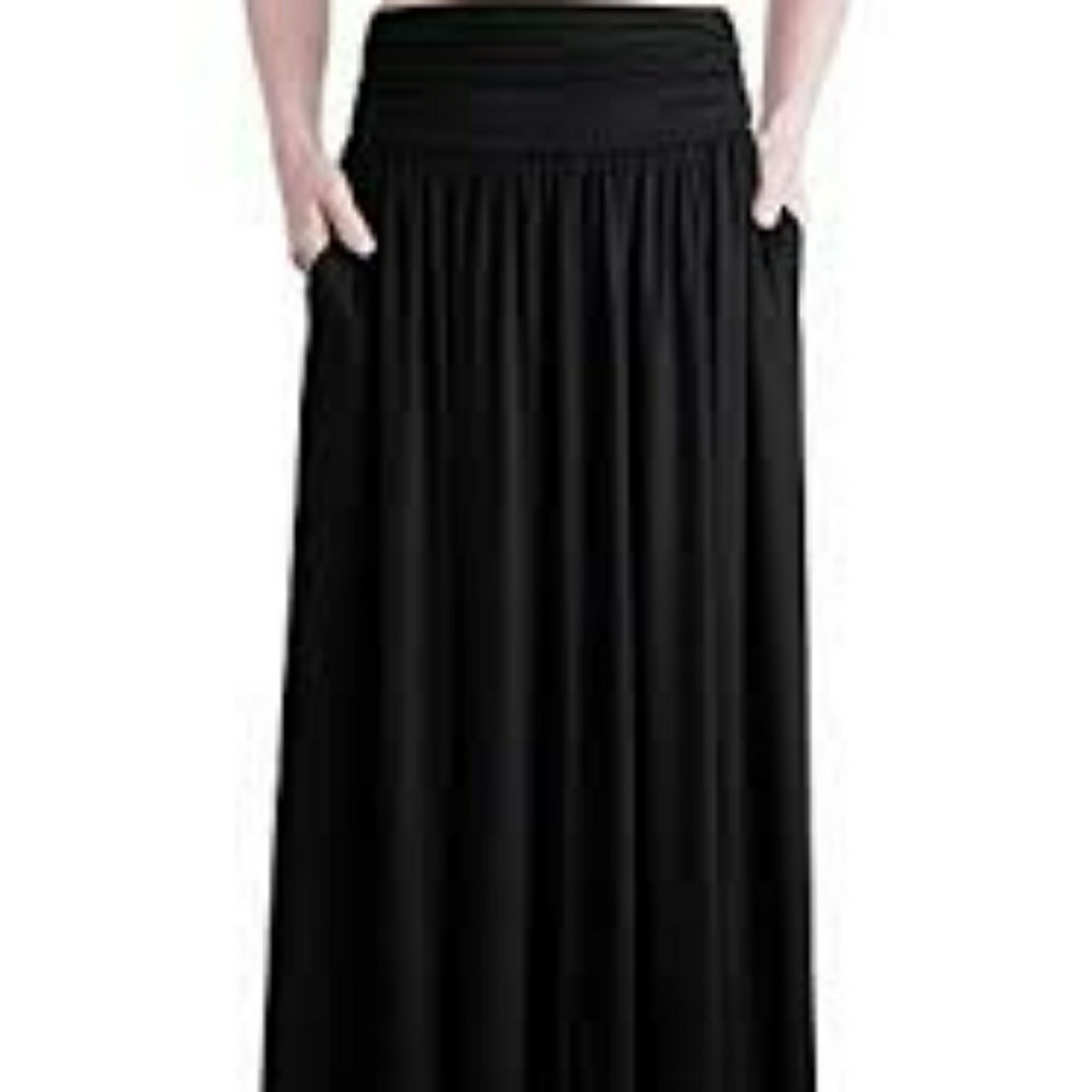 Trendy United Maxi Skirt With Pockets