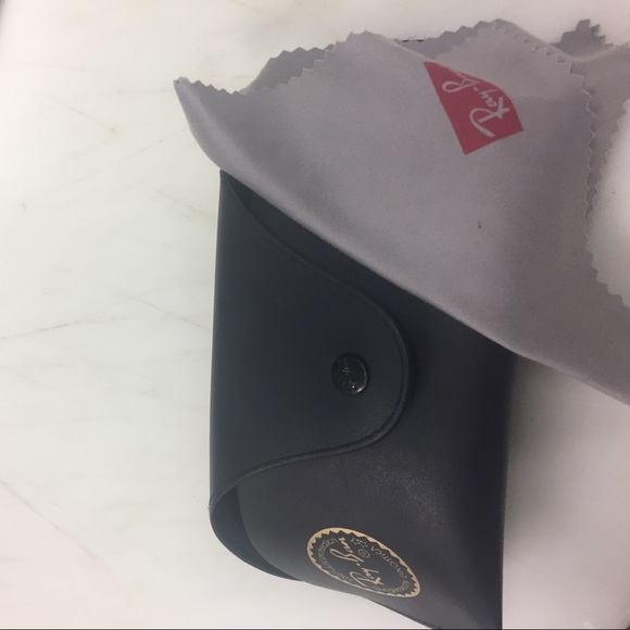 Ray Ban Glasses Case - Picture 2 of 5