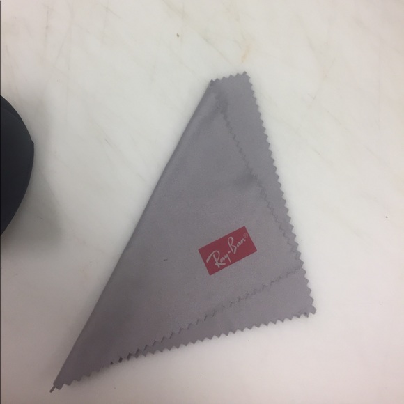 Ray Ban Glasses Case - Picture 3 of 5