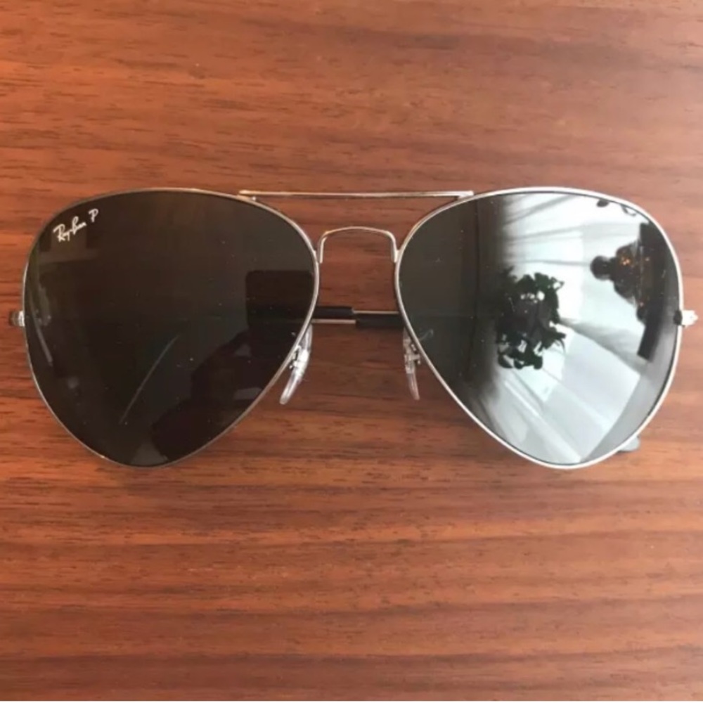Like new LARGE Ray-Ban Aviators for men.
