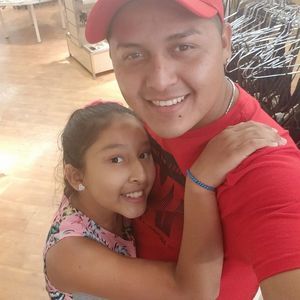 Meet your Posher, Carlos