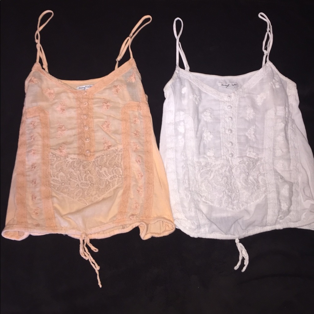 Lot of 2 American eagle tanks