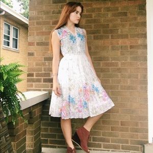 ADORABLE vintage dress