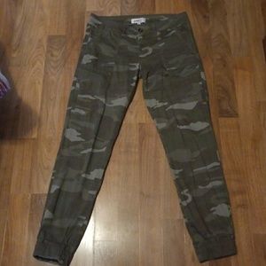 Jolt camo joggers