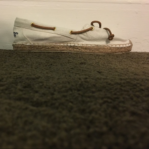 Sperry's - Picture 2 of 4
