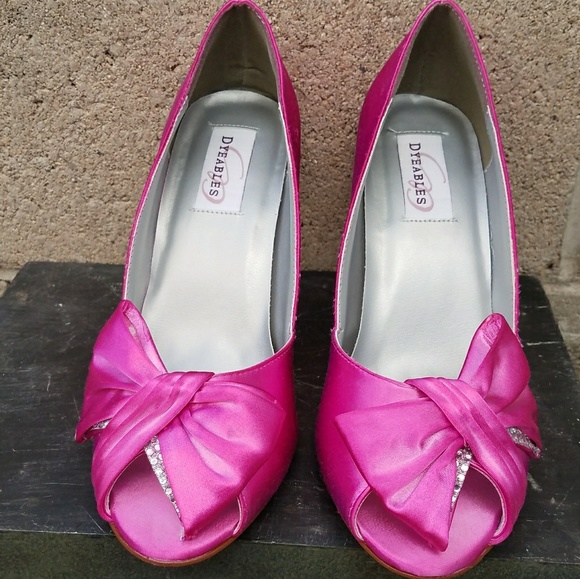 Dyeables Satin Pink Bow Shoes - Picture 2 of 6