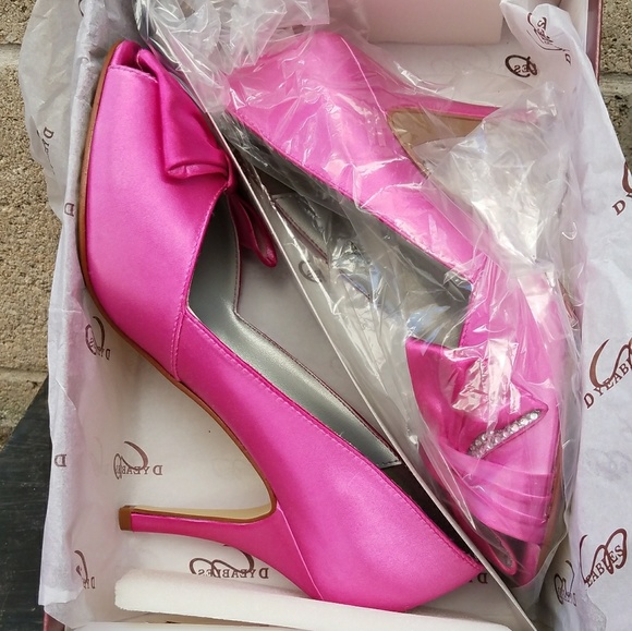 Dyeables Satin Pink Bow Shoes - Picture 5 of 6