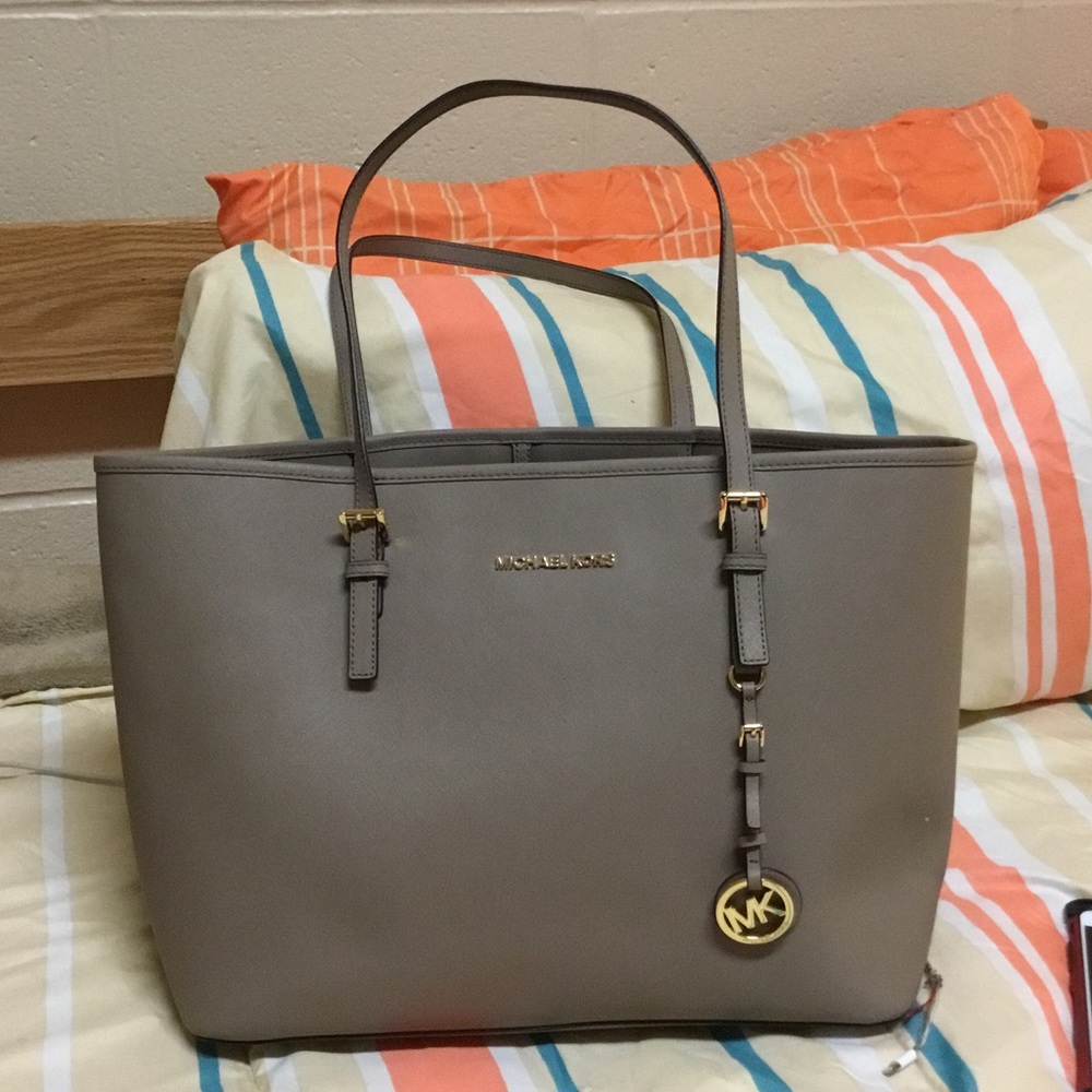Tan MK Purse brand new