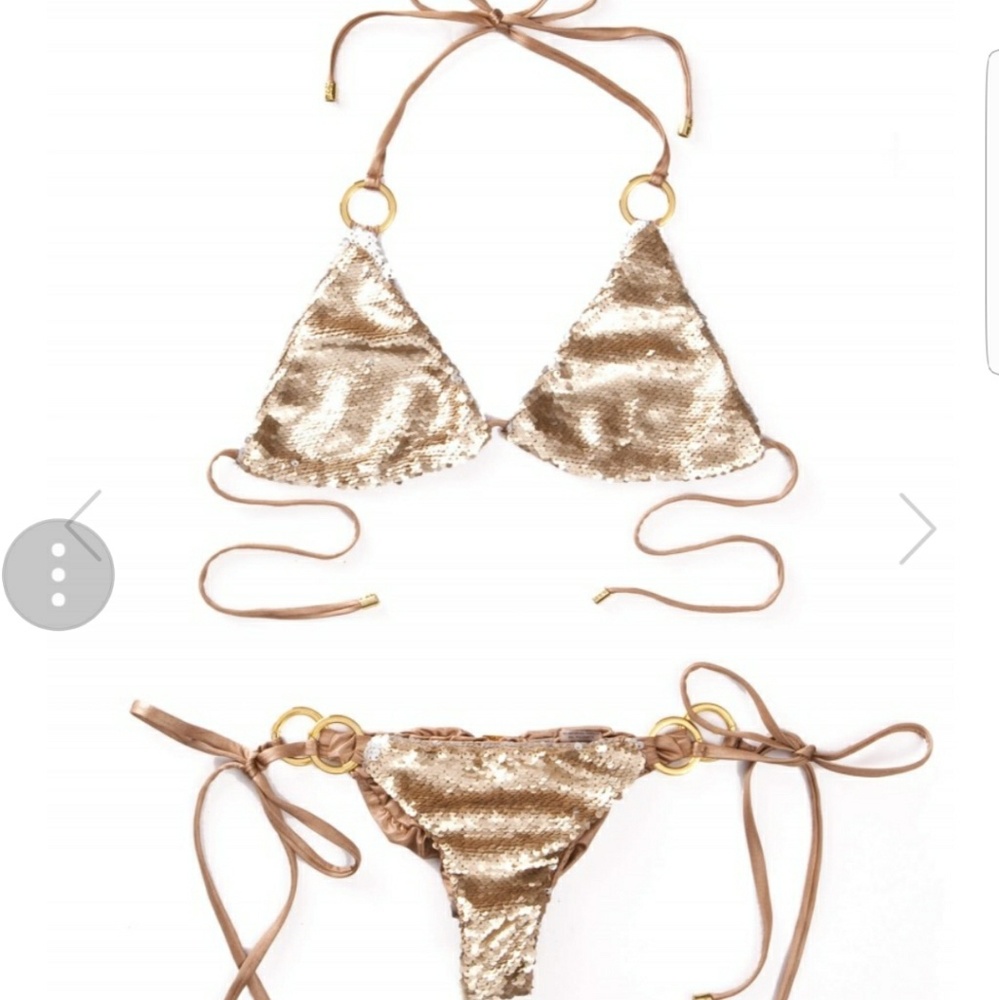 Beach Bunny swimwear