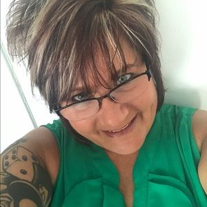 Meet your Posher, Christa