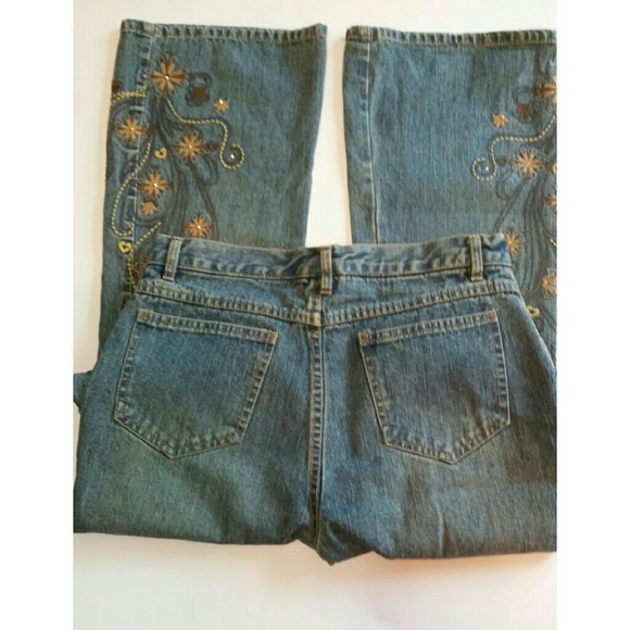 Embroidered Jeans - Picture 2 of 5