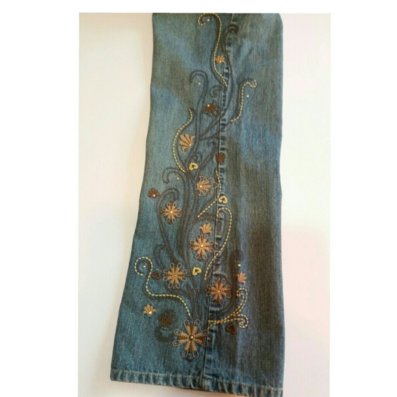 Embroidered Jeans - Picture 3 of 5