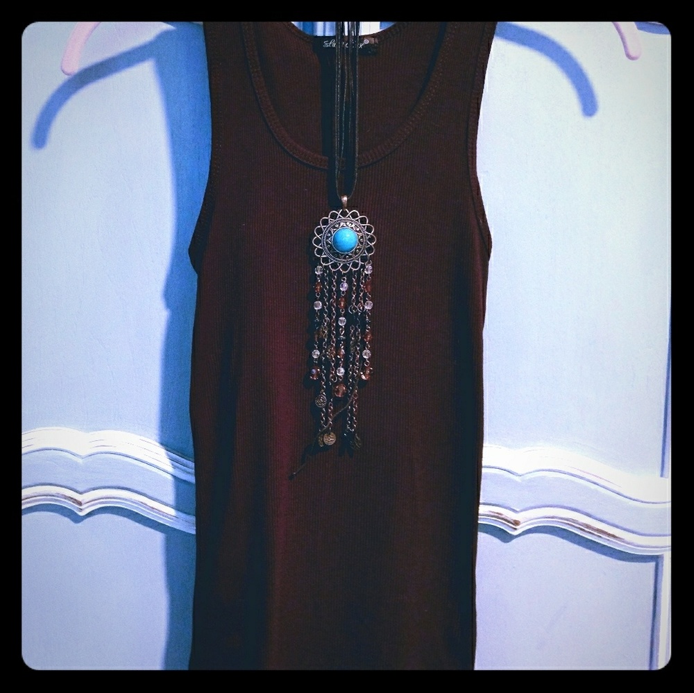 Luna Chix Tank and Necklace