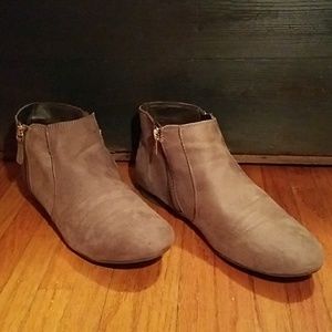 Short faux suede bootie, American Eagle