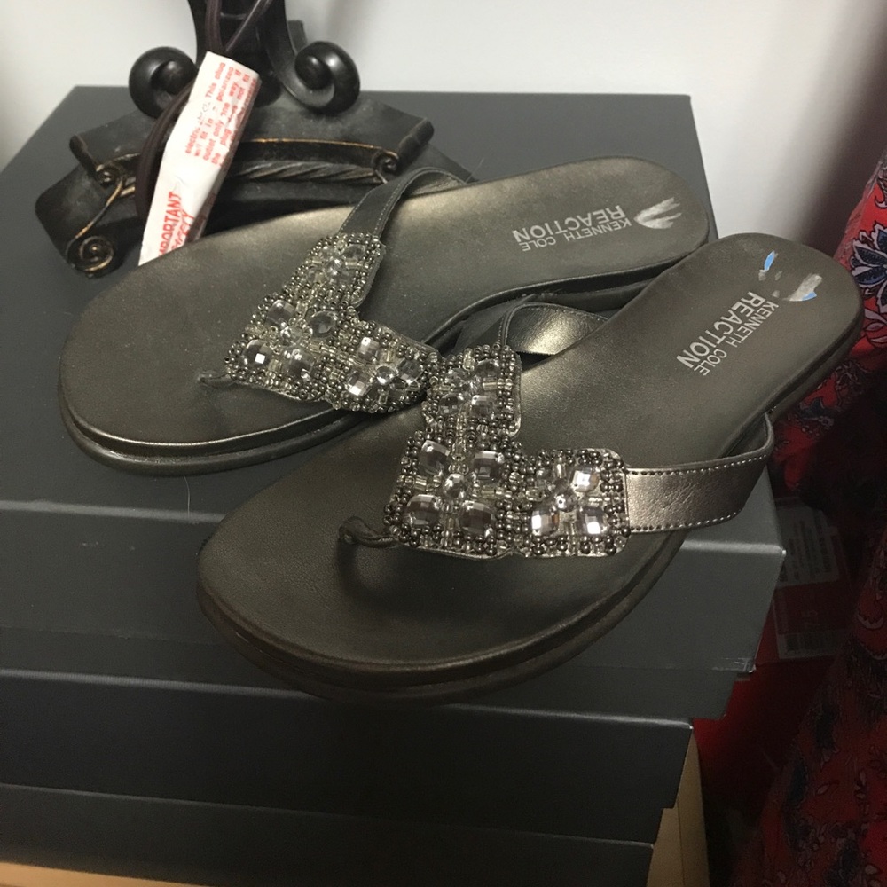 EUC Kenneth Cole sandals!