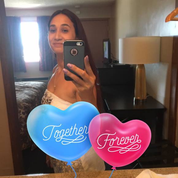 Meet your Posher, Gloria - Picture 1 of 1