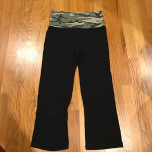 Camo yoga capris