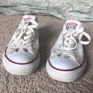 White Converse All Stars 💫